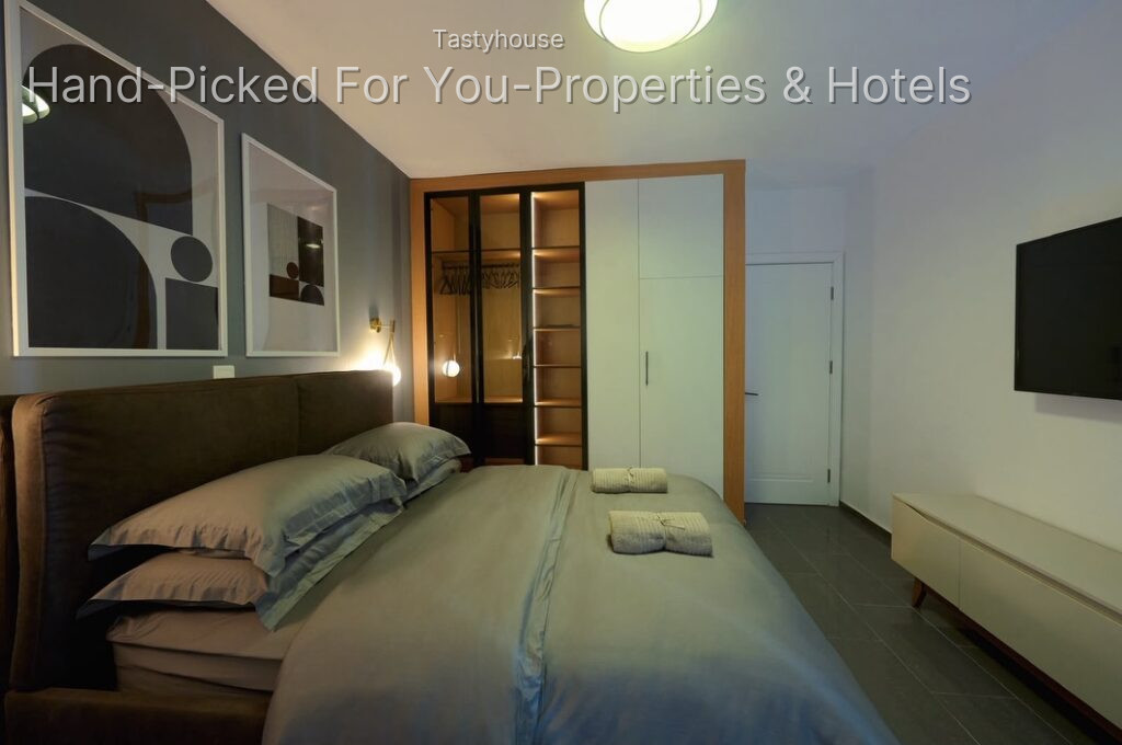1- Bedroom Apartment
