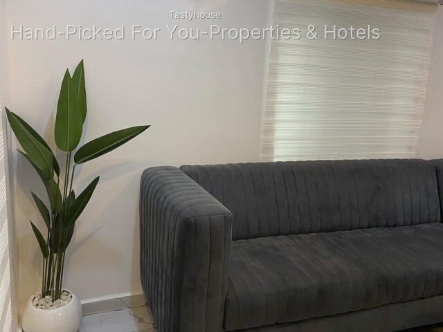1 – Bedroom Apartment