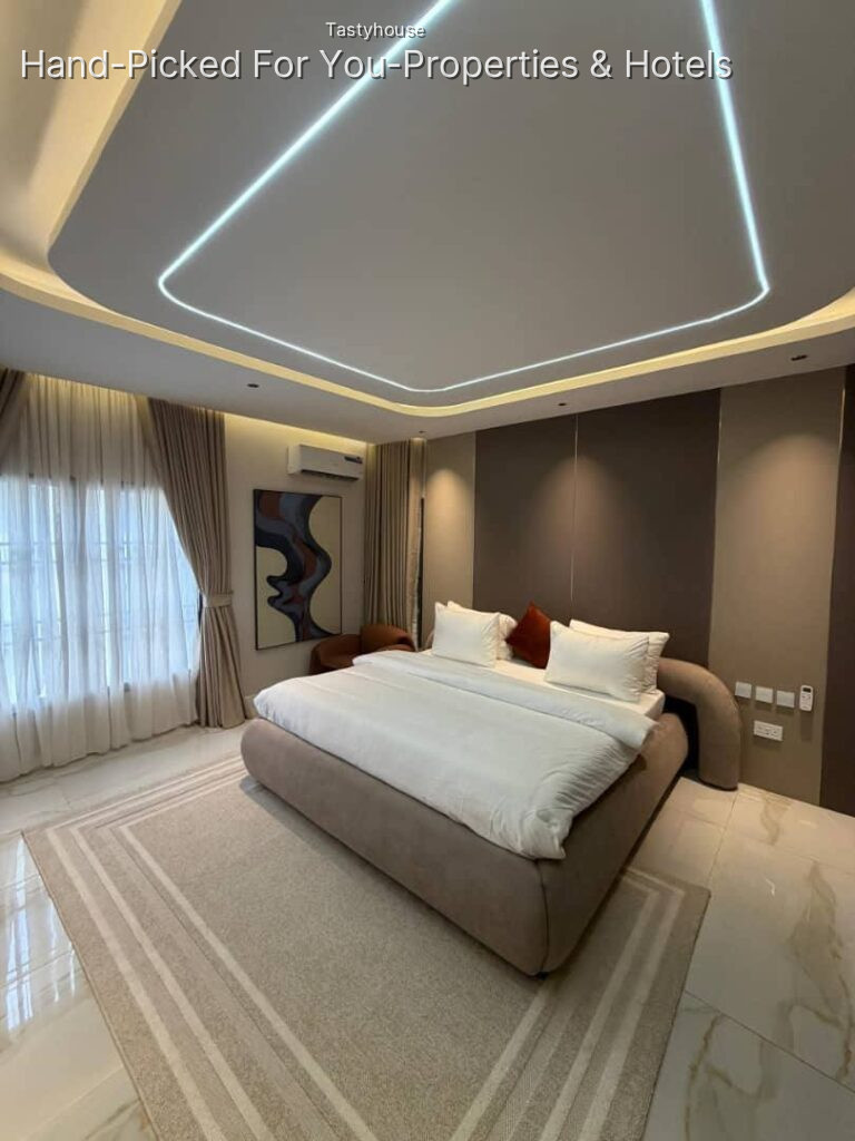 6 units of LuXury Smart 3-Bedroom Apartment