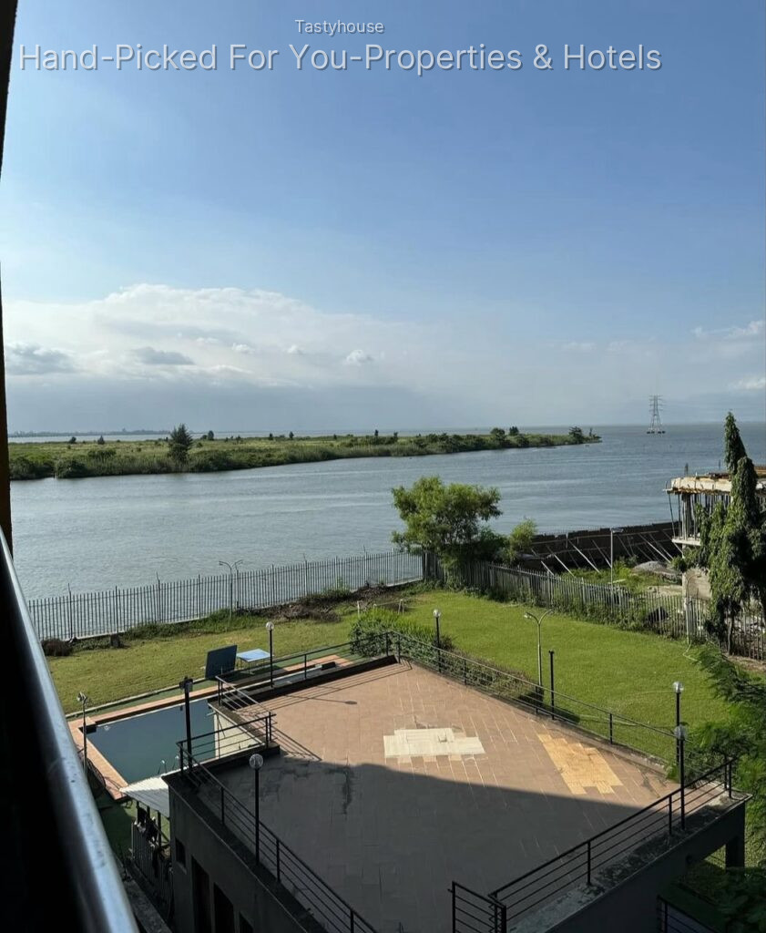 3 bedroom waterfront
