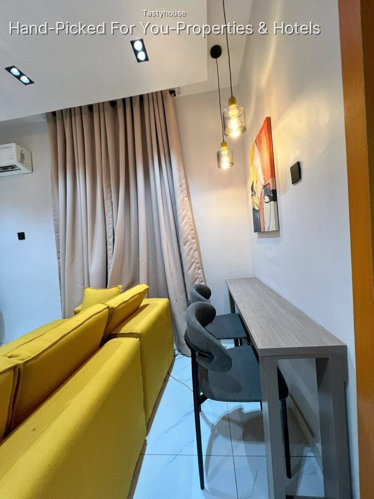 1-Bedroom Apartment