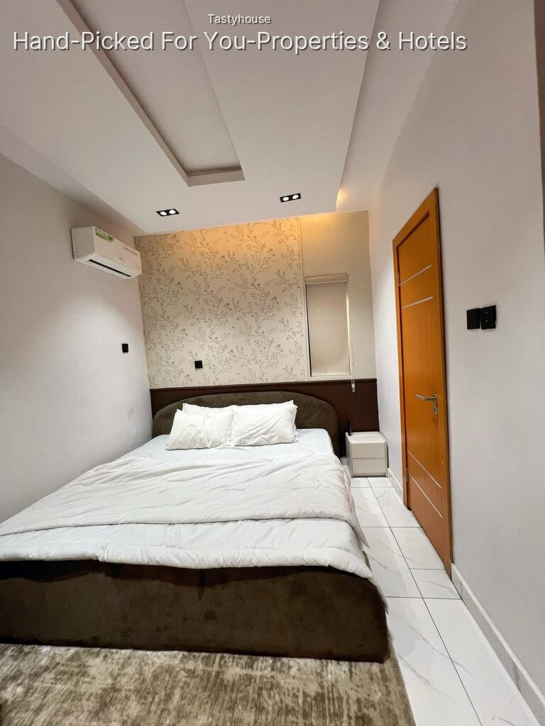 1-Bedroom Apartment