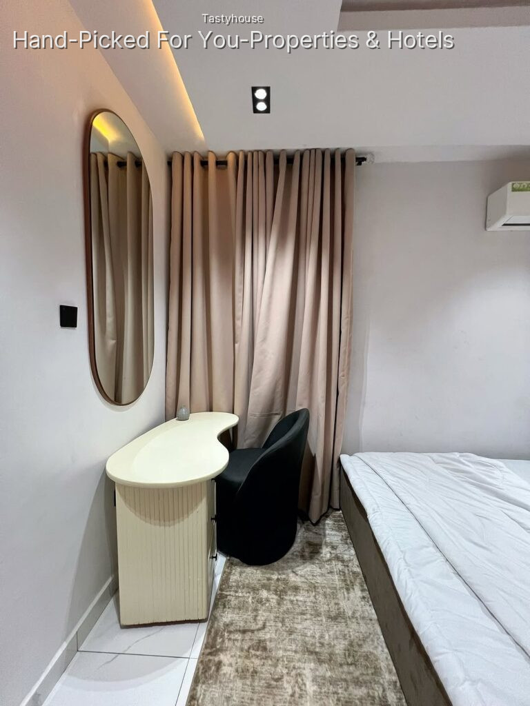 1-Bedroom Apartment