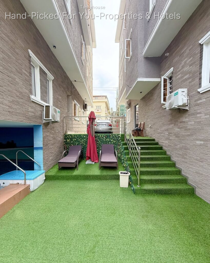 2 Bedroom Apartment