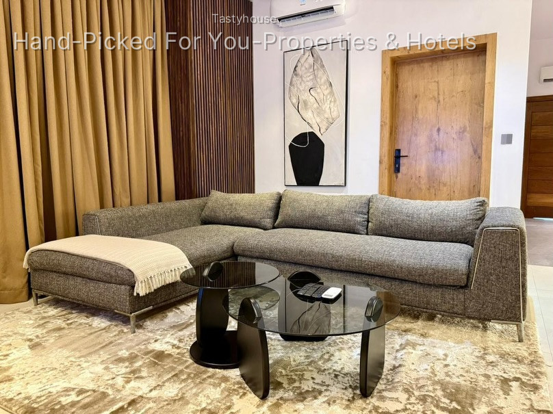 Luxury 1-Bedroom Apartment