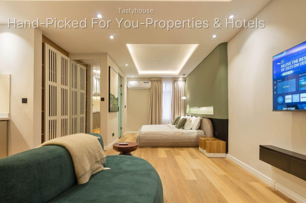 Studio Apartment