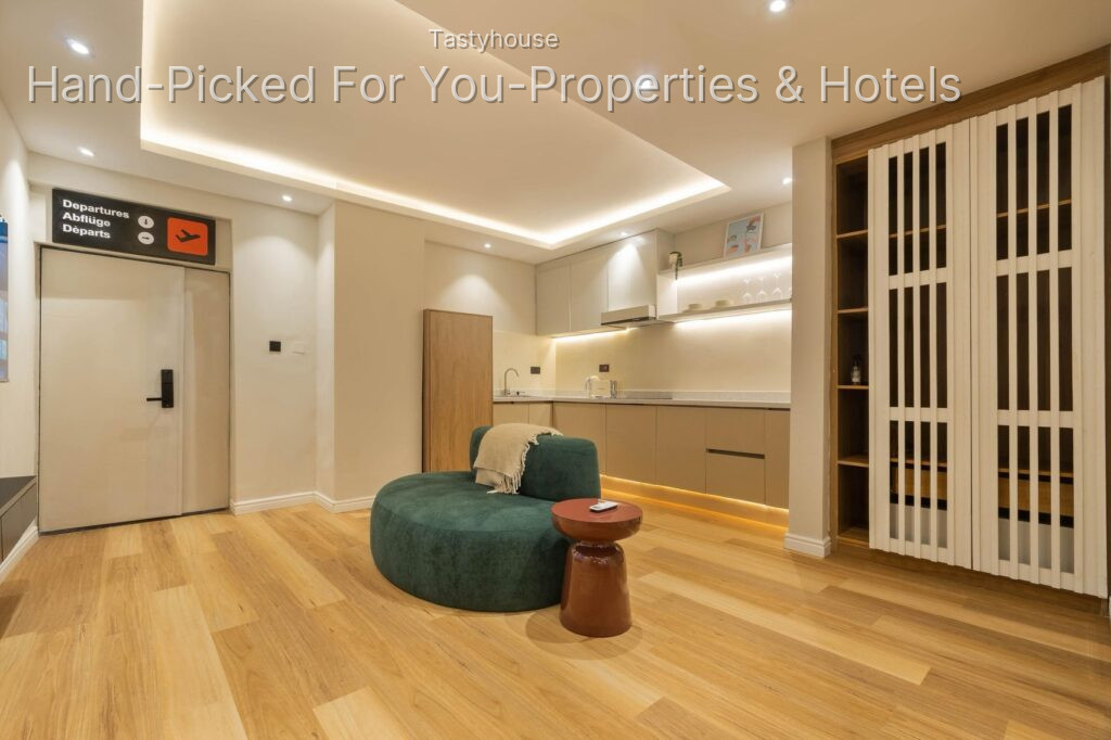 Studio Apartment