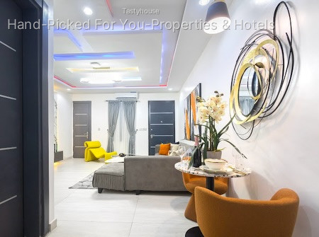 Serviced Apartment