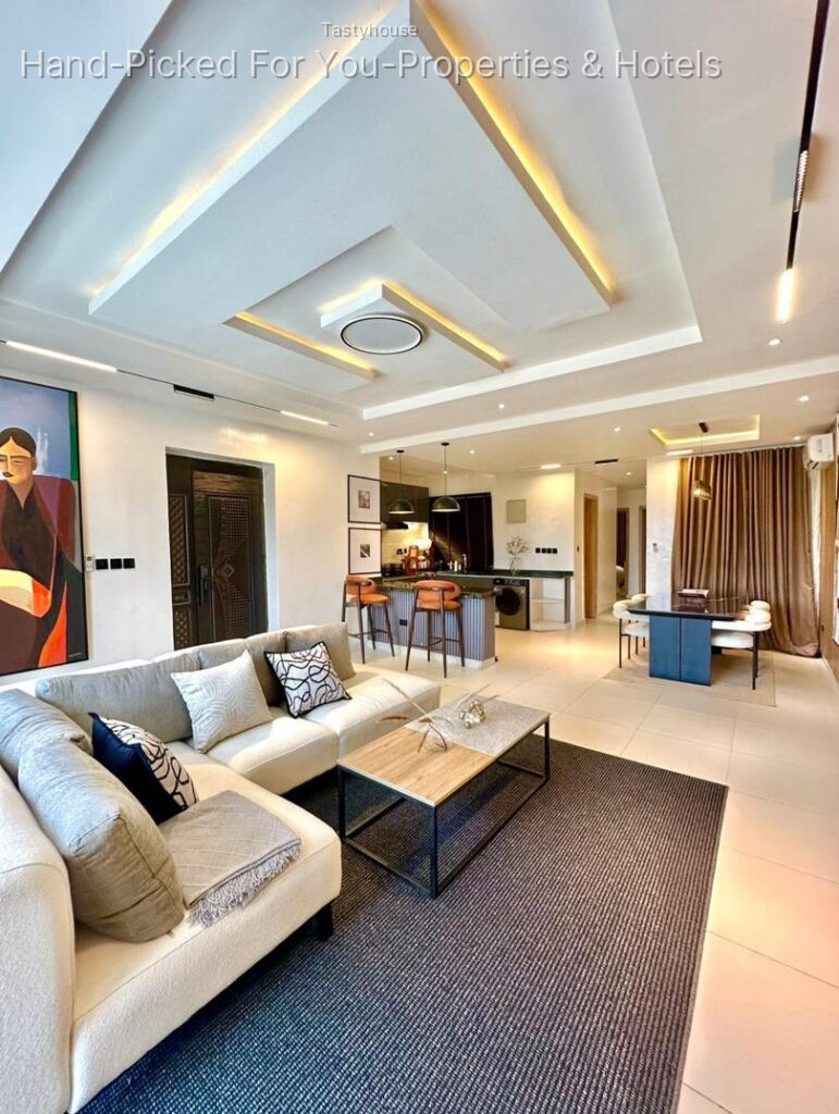 Luxury 1-Bedroom Apartment