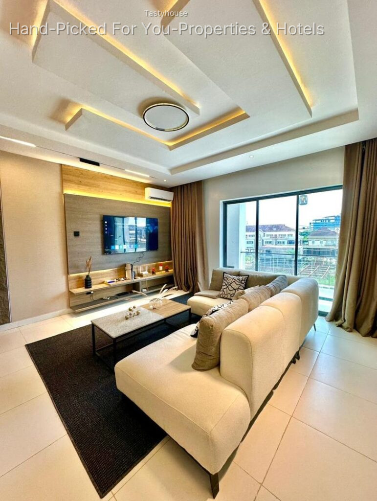 Luxury 1-Bedroom Apartment