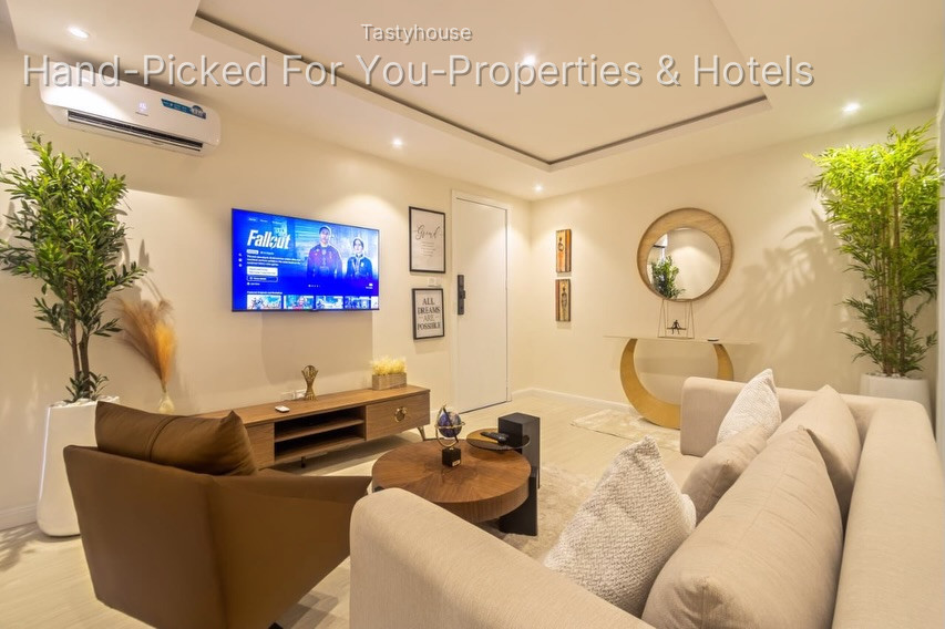 Luxury 1-Bedroom Apartment