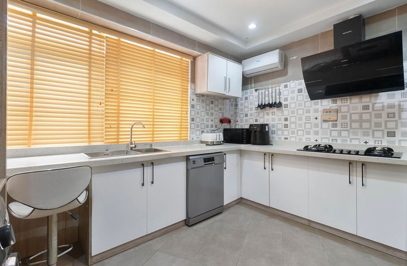 Luxury 3 bedroom, with an ocean