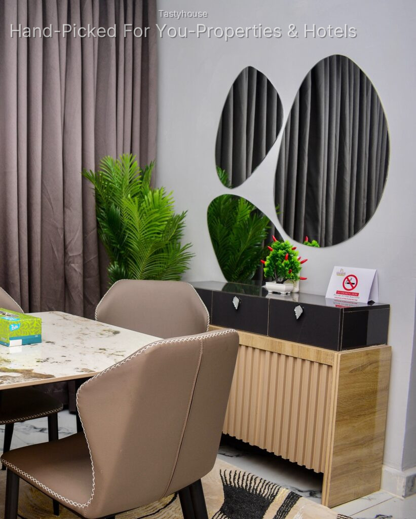 Serviced Apartment
