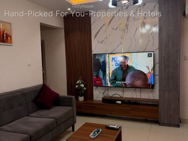Serviced Apartment
