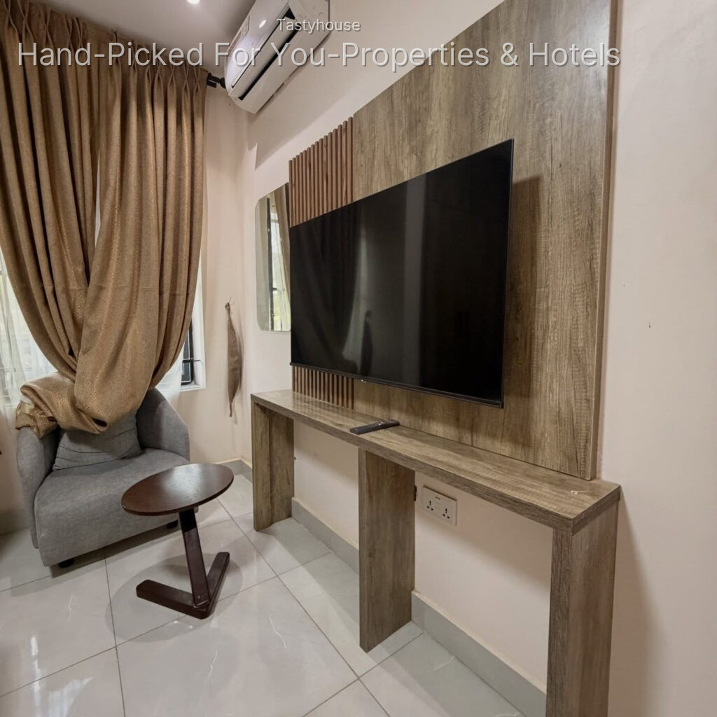 Serviced Apartment