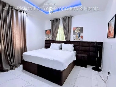 1 – Bedroom Apartment