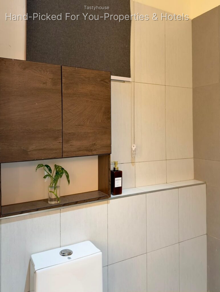 Serviced Apartment