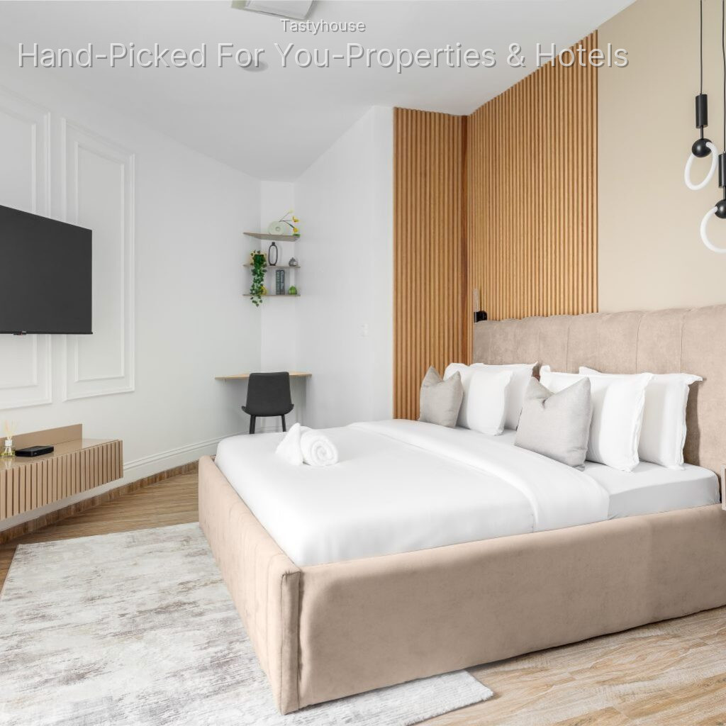 Furnished 3 bedroom Pent House Apartment