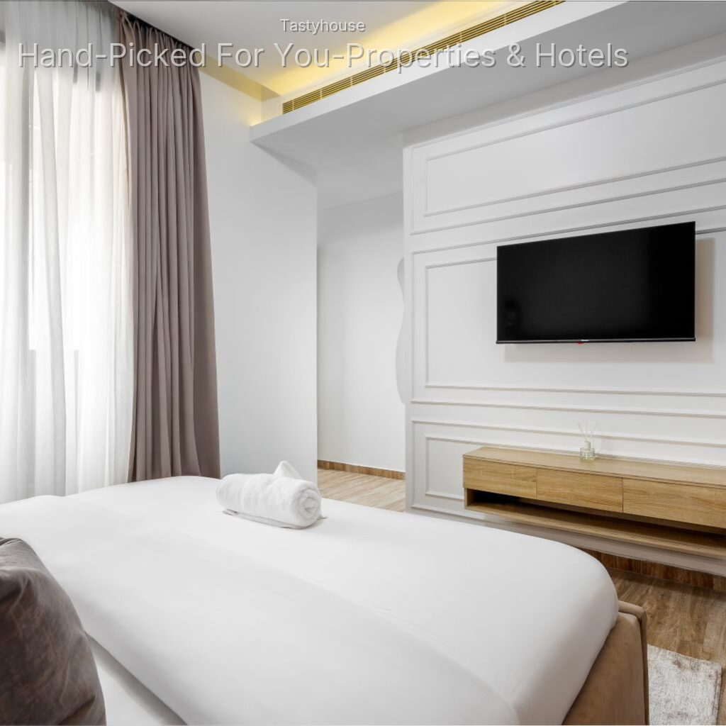 Furnished 3 bedroom Pent House Apartment