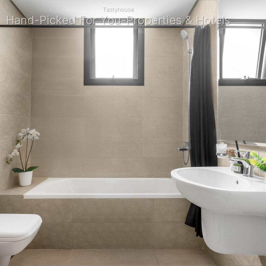 Furnished 3 bedroom Pent House Apartment