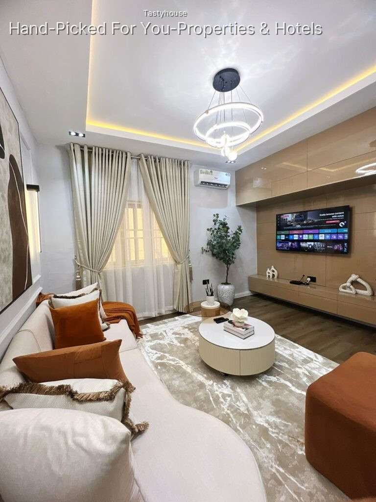 1 Bedroom Apartment