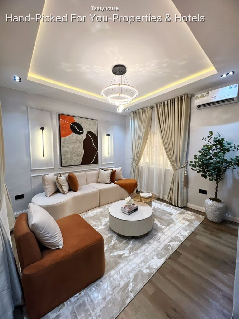 1 Bedroom Apartment