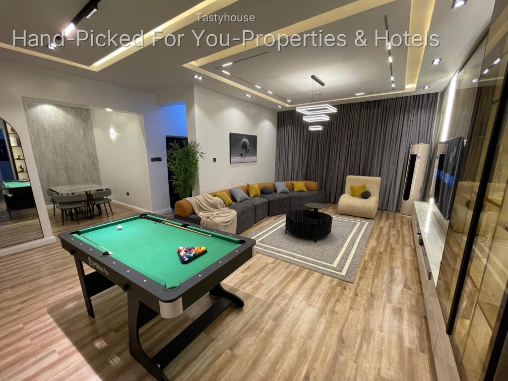Cozy 2/3 bedroom apartment