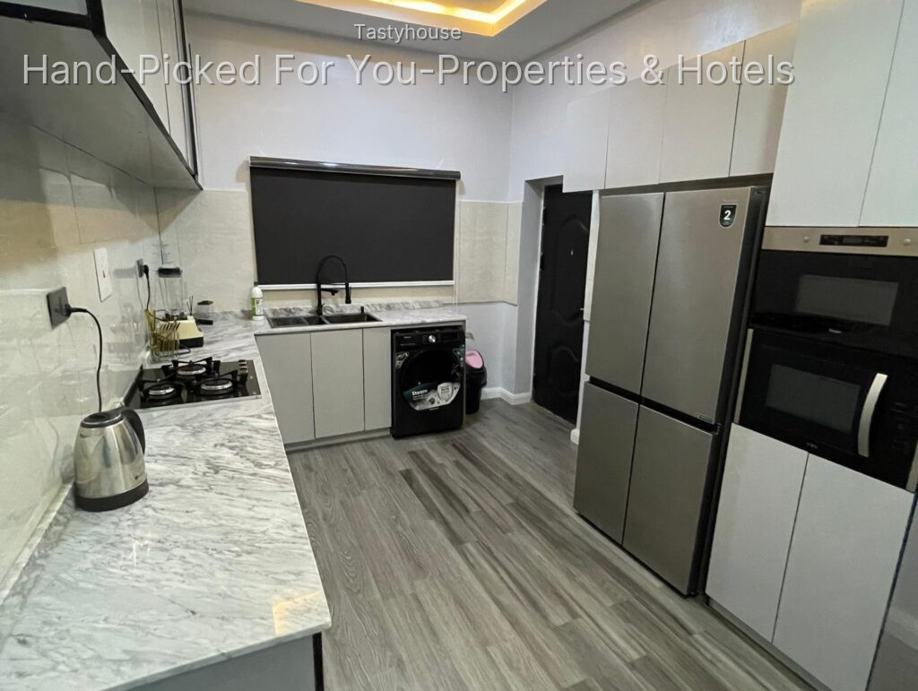Cozy 2/3 bedroom apartment