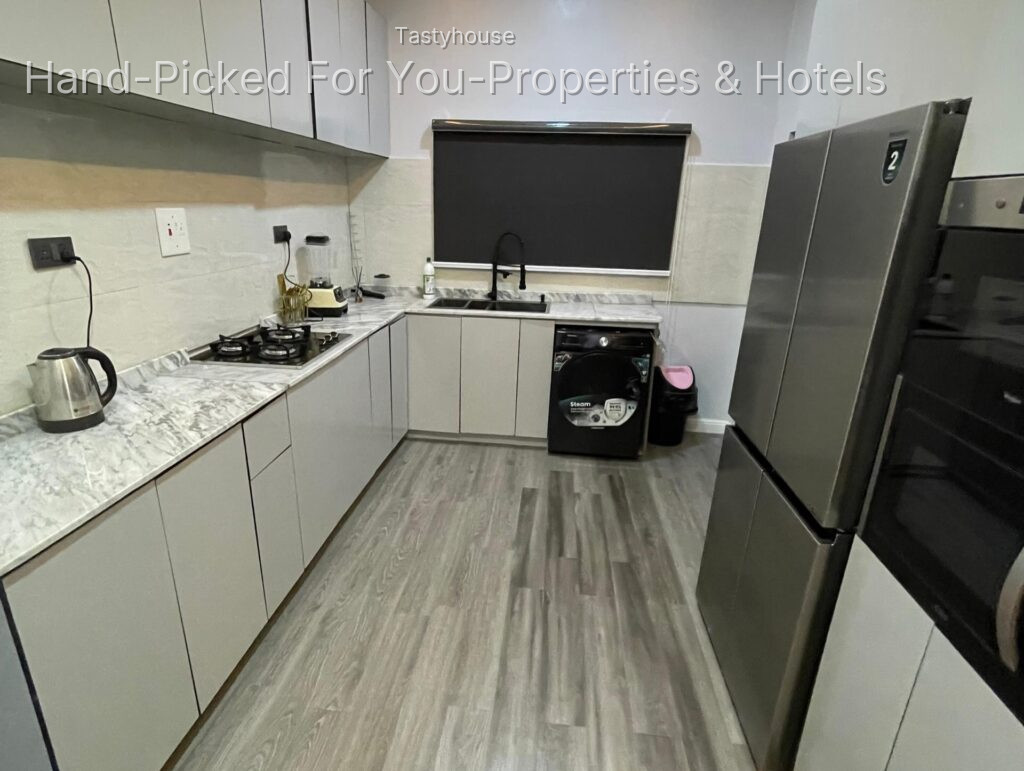 Cozy 2/3 bedroom apartment