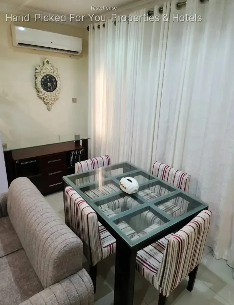 Serviced Apartment