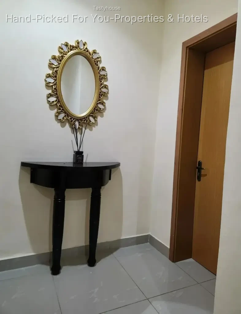 Serviced Apartment