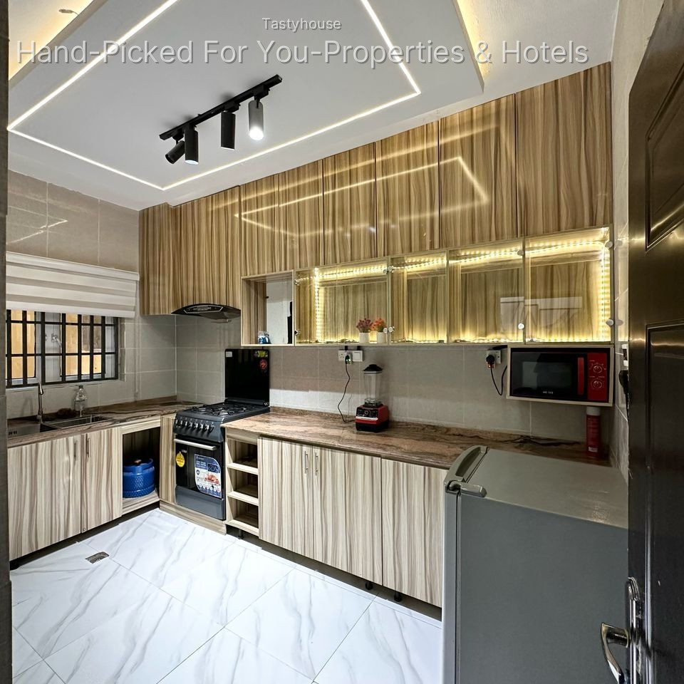 Serviced Apartment
