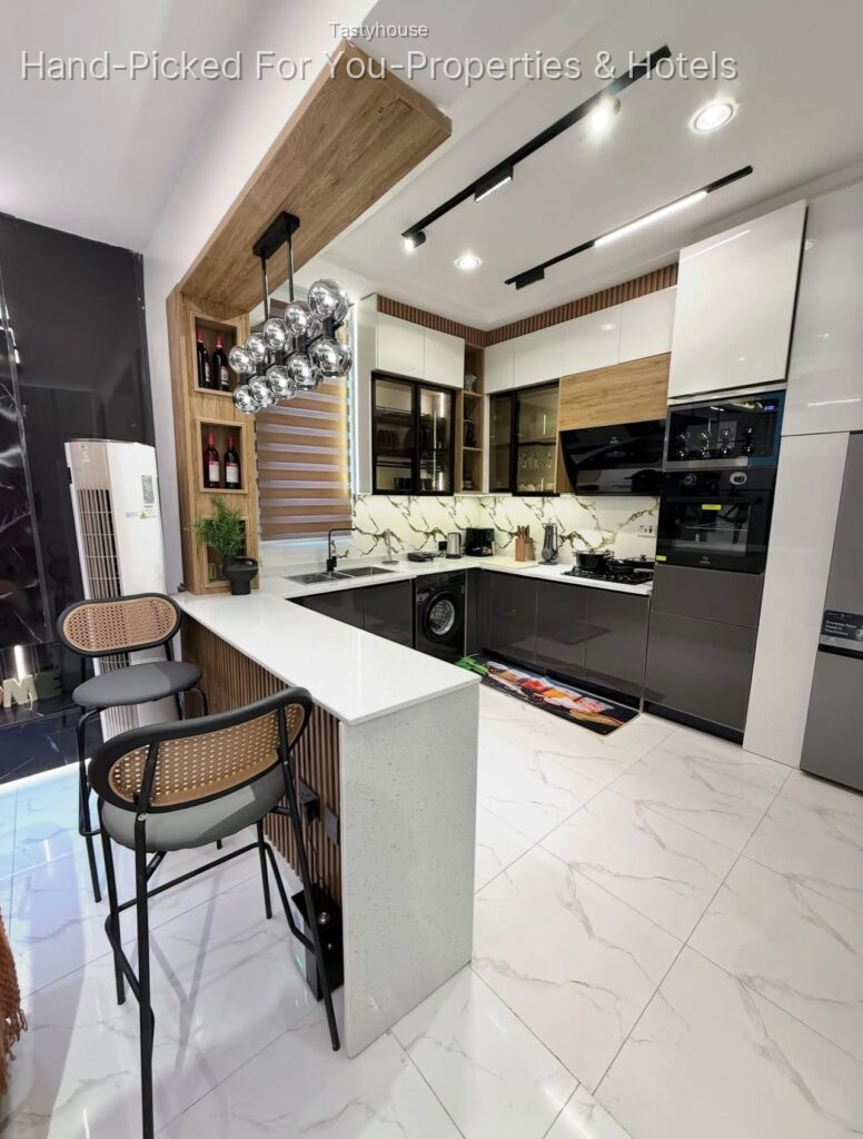 1 – Bedroom Apartment