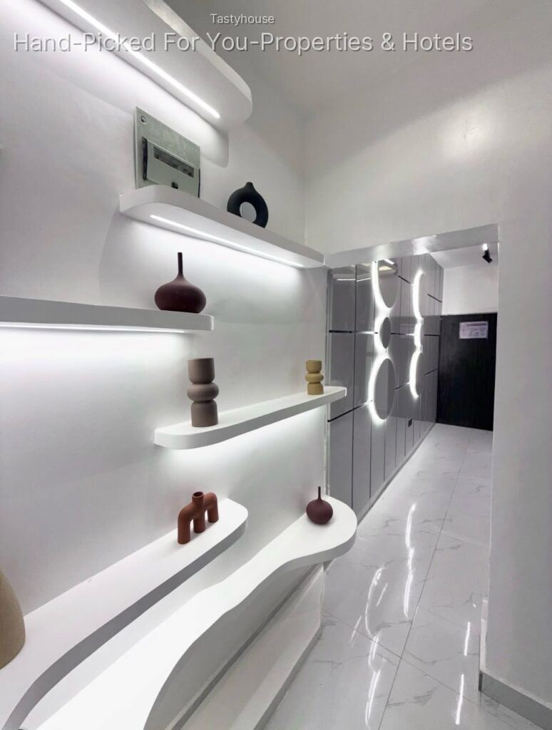 1 – Bedroom Apartment