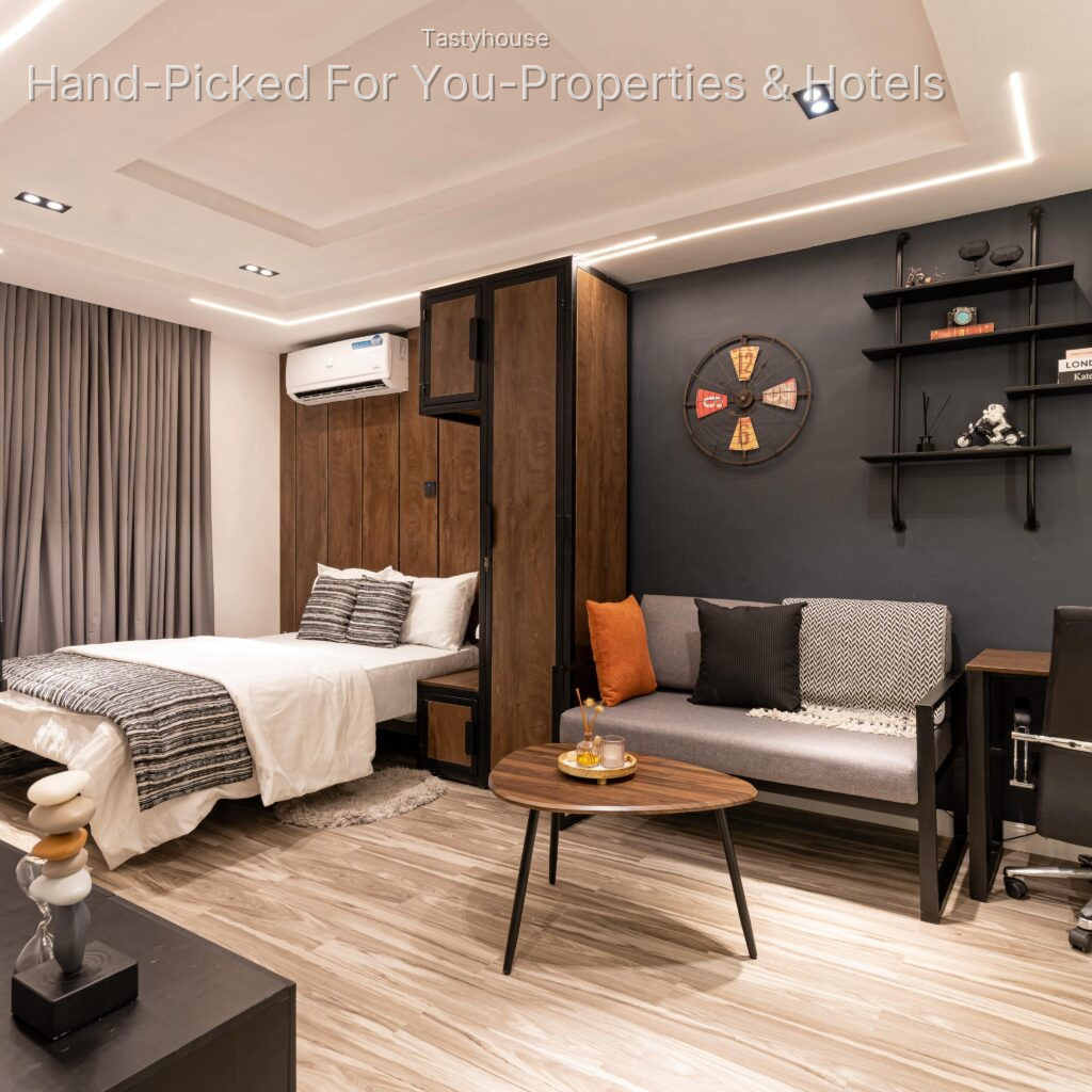 Serviced Apartment