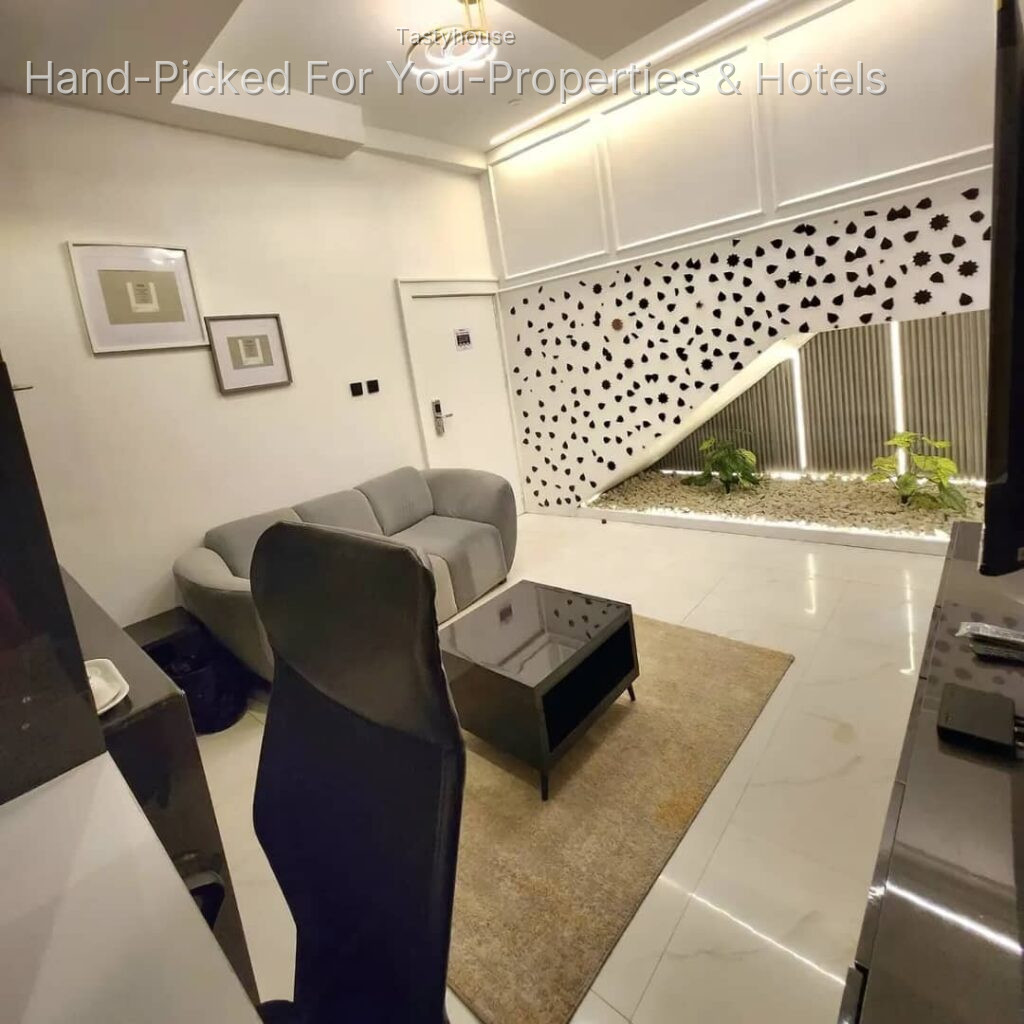 1 – Bedroom Apartment