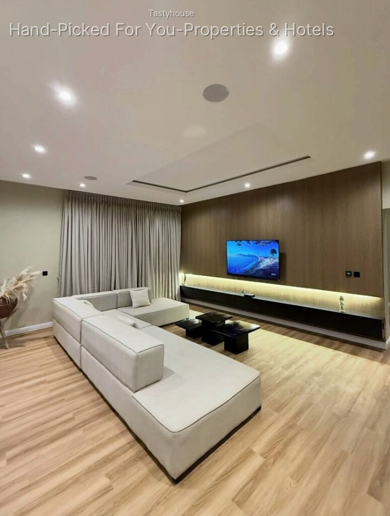 2 – Bedroom Apartment