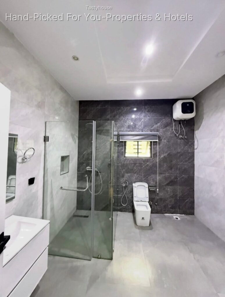 2 – Bedroom Apartment