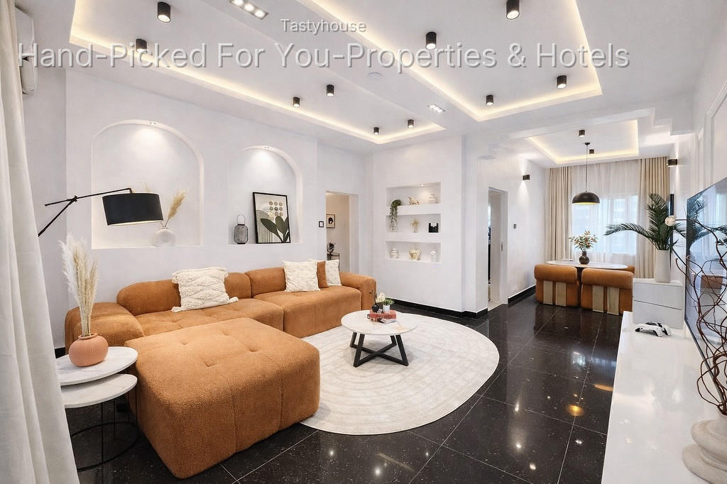 3 – Bedroom Apartment