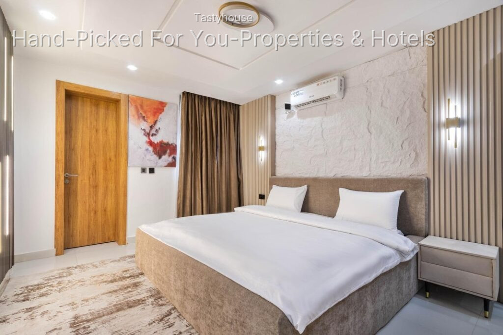 Luxury 3 Bedroom Apartment