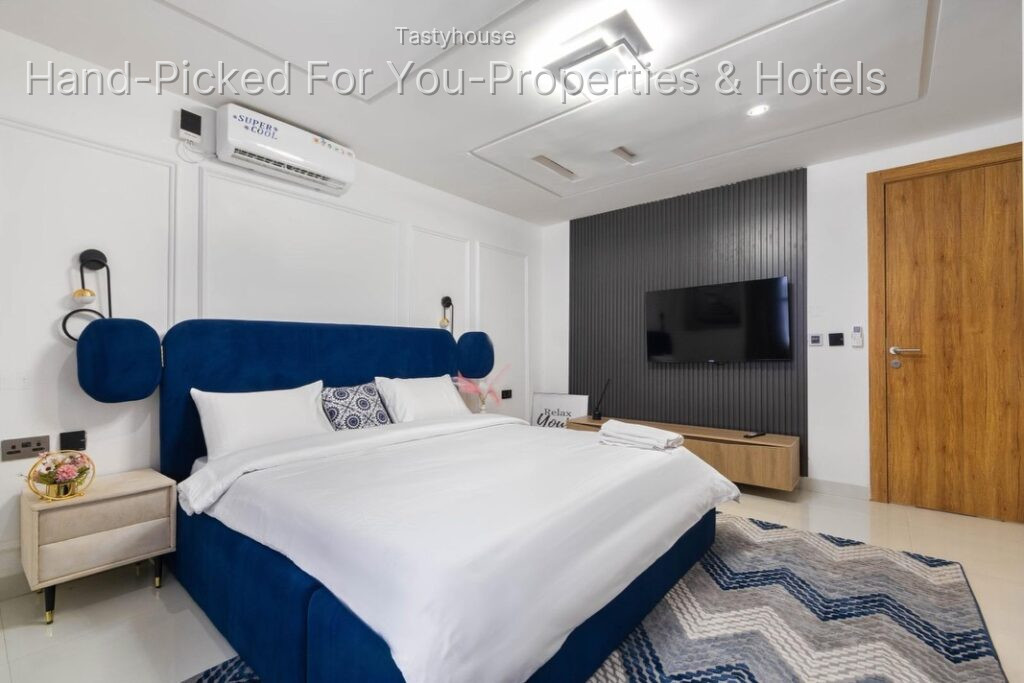 Luxury 3 Bedroom Apartment