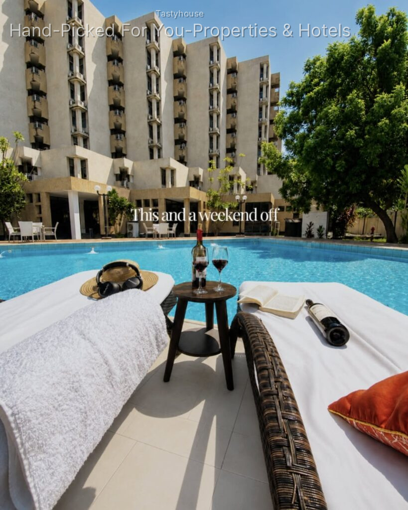 Serviced Apartment