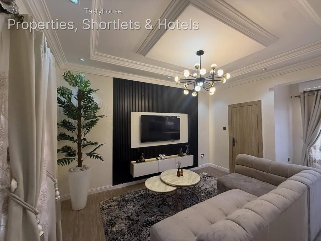 Serviced Apartment