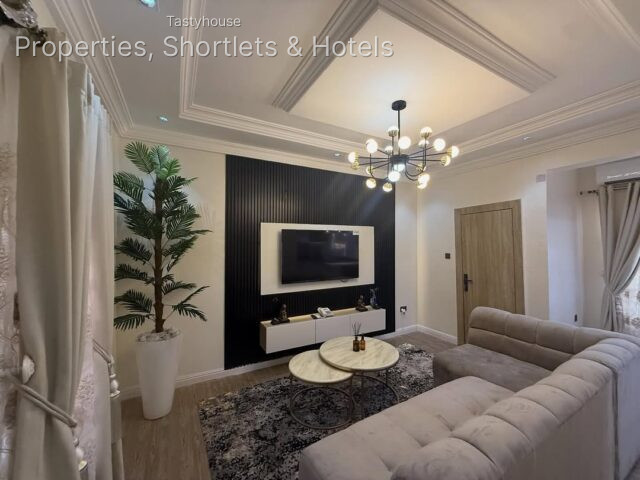 Serviced Apartment