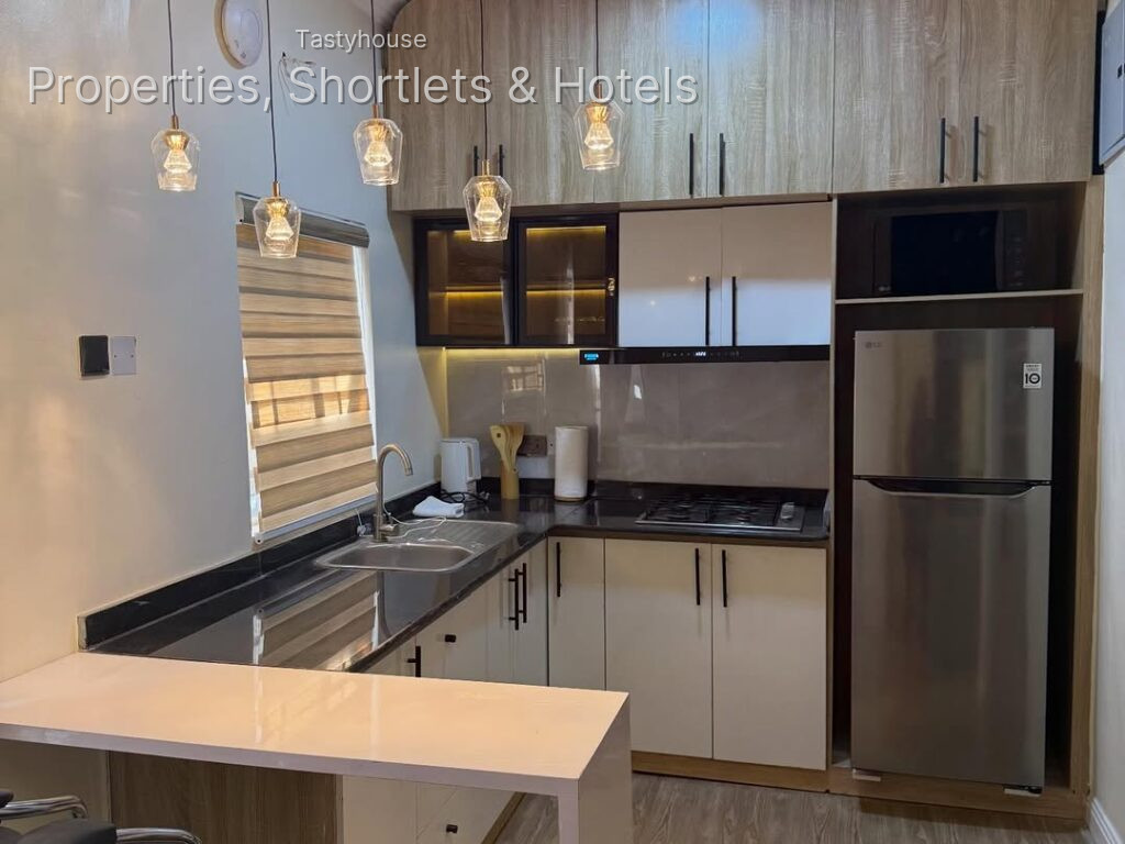 Serviced Apartment