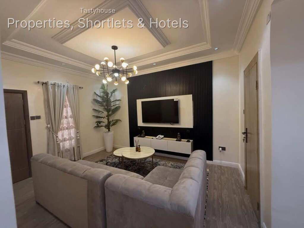 Serviced Apartment