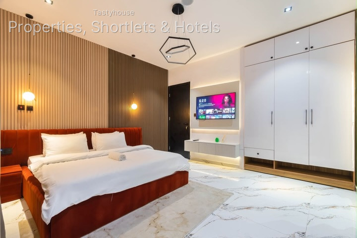 BEAUTIFUL 2 BEDROOM APARTMENT