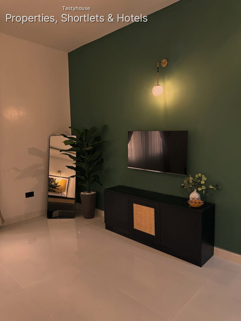 Serviced Apartment
