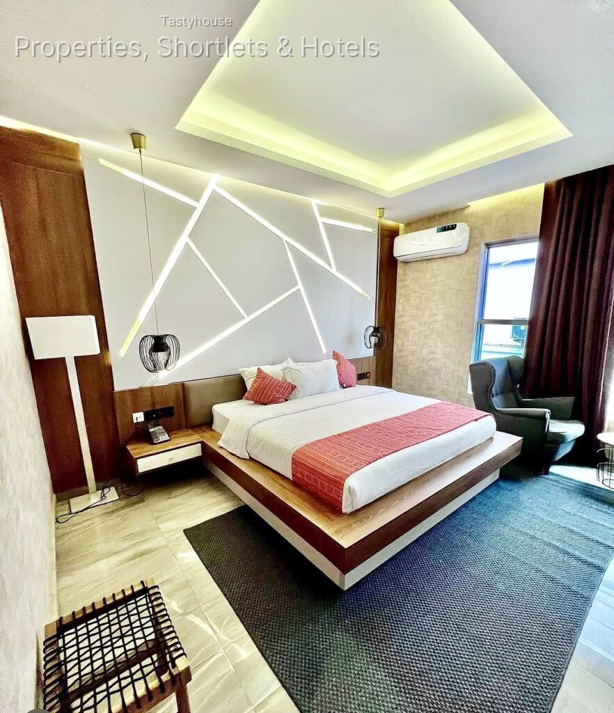 Serviced Apartment