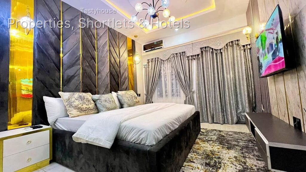 Serviced Apartment